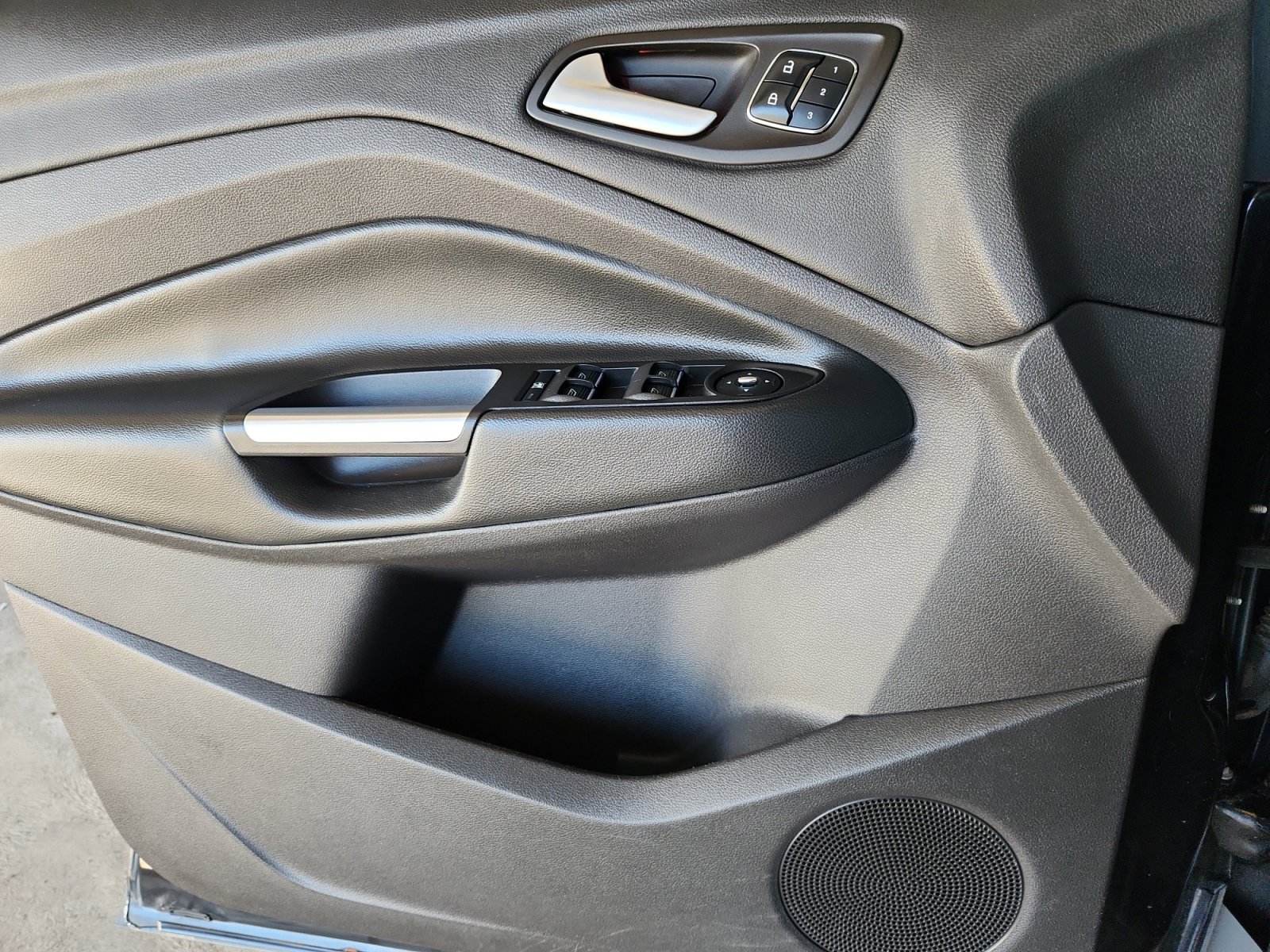 Used 2014 Ford Escape Titanium w/ Equipment Group 401A image 13