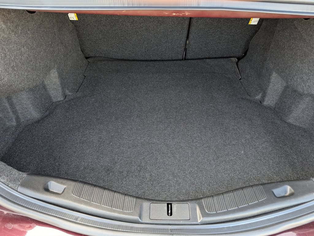 Used 2018 Ford Fusion Titanium FWD image 29
