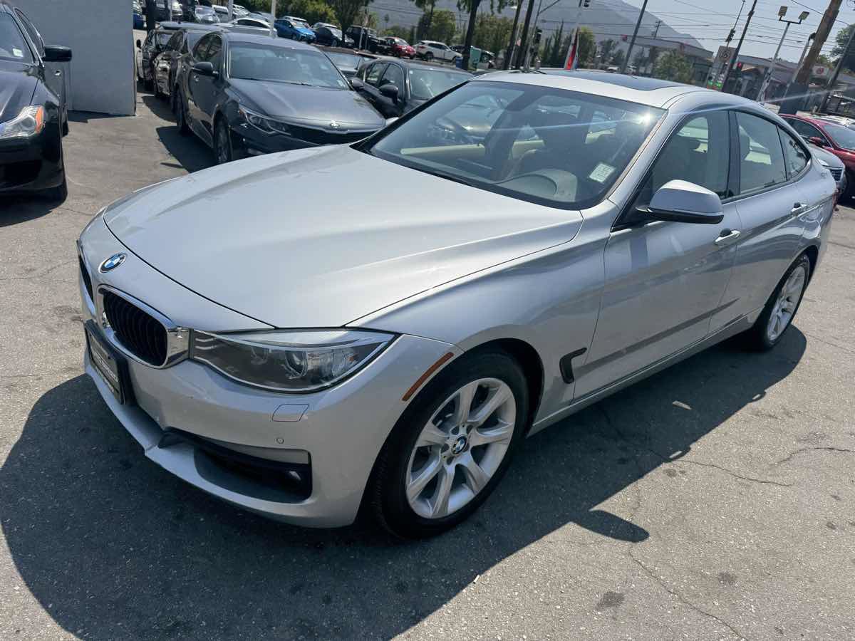 Used 2015 BMW 335i Gran Turismo xDrive AWD/4WD image 3