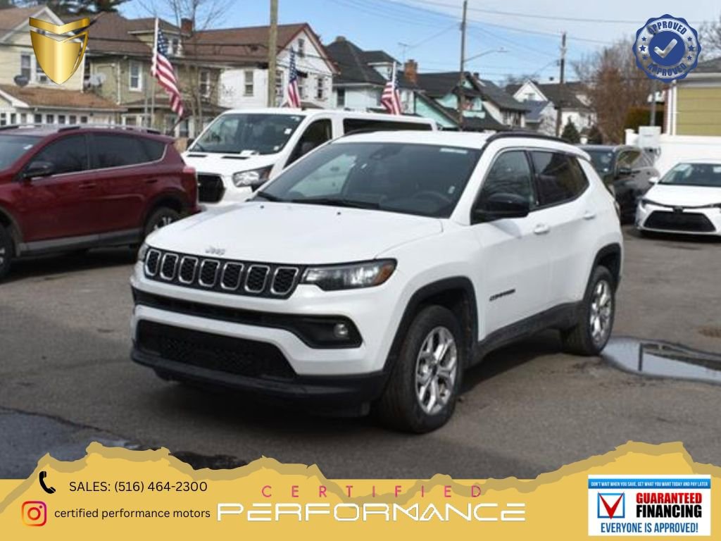 Used 2025 Jeep Compass Latitude image 1