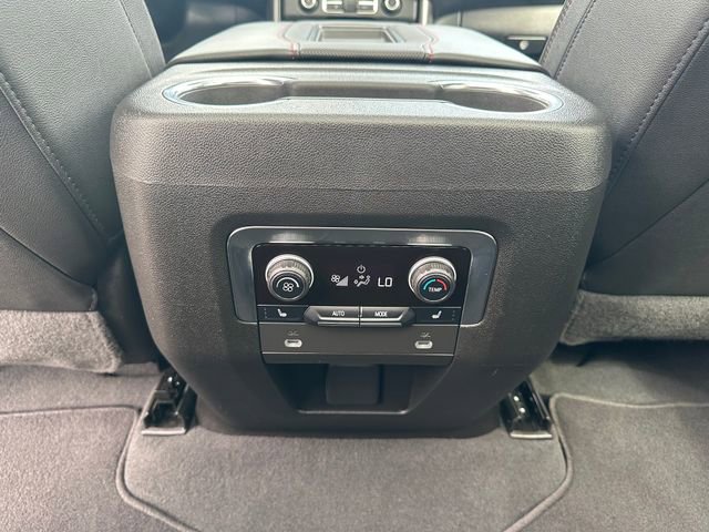 Used 2022 Chevrolet Suburban RST image 21