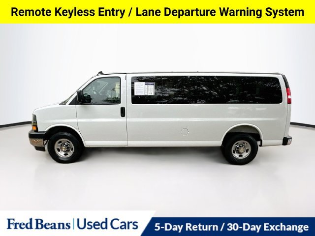 Used 2025 Chevrolet Express 3500 LT w/ LT Preferred Equipment Group RWD image 7