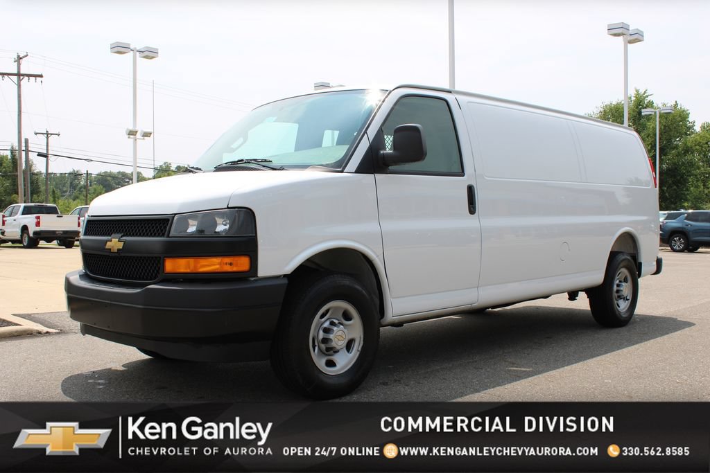 New 2026 Chevrolet Express 3500 Extended w/ Driver Convenience Package RWD image 5