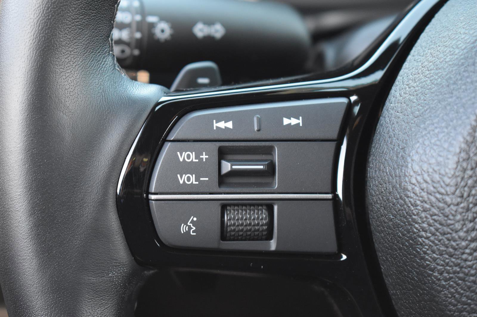 Used 2025 Honda Civic Sport Touring image 5