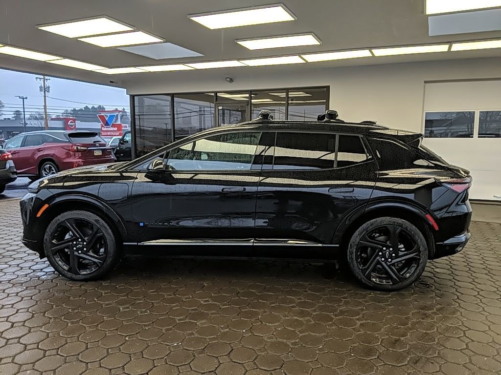 Used 2024 Chevrolet Equinox EV RS image 10