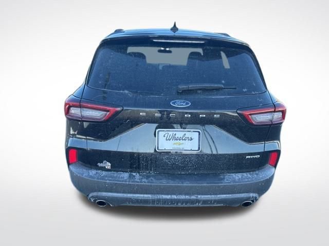 Used 2025 Ford Escape ST-Line image 6