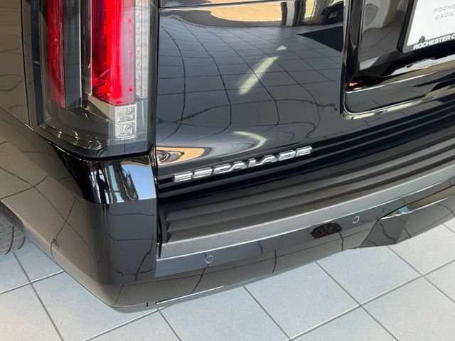 Used 2020 Cadillac Escalade Premium Luxury AWD/4WD image 46