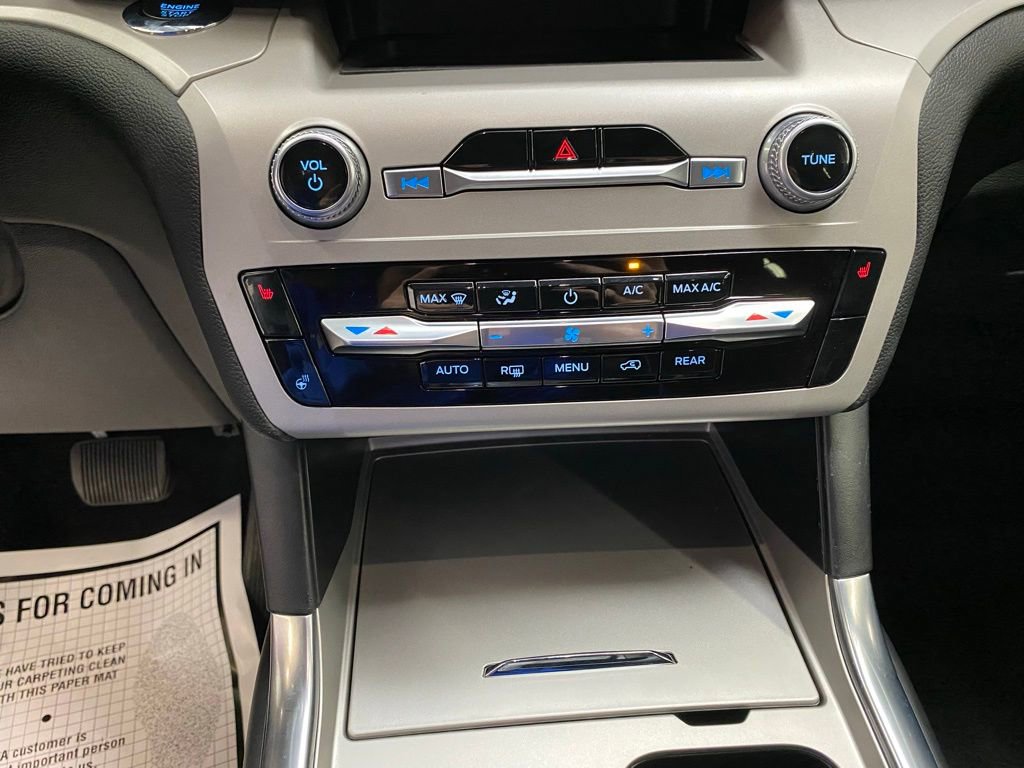 Used 2023 Ford Explorer XLT w/ Equipment Group 202A image 35