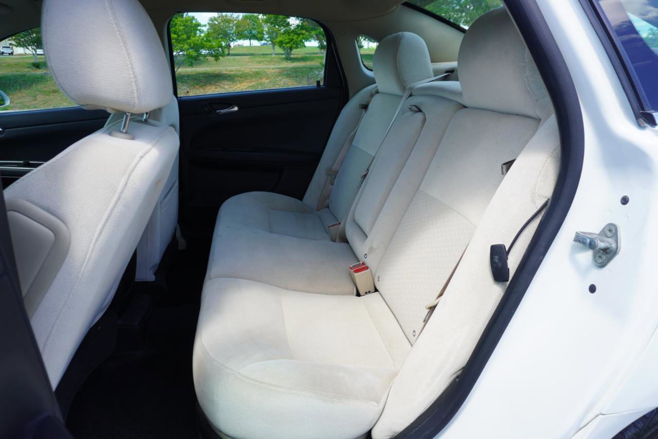 Used 2013 Chevrolet Impala LT FWD image 26