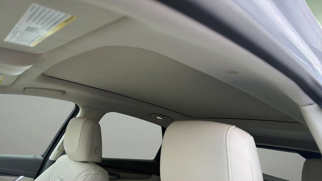 Used 2017 Cadillac XT5 Luxury w/ Driver Awareness Package image 20