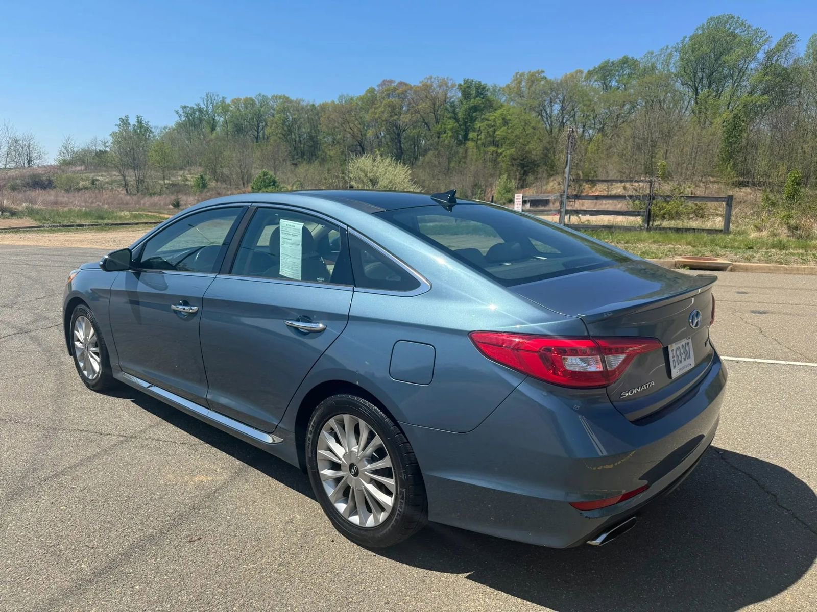 Used 2015 Hyundai Sonata Limited w/ Option Group 05 FWD image 5