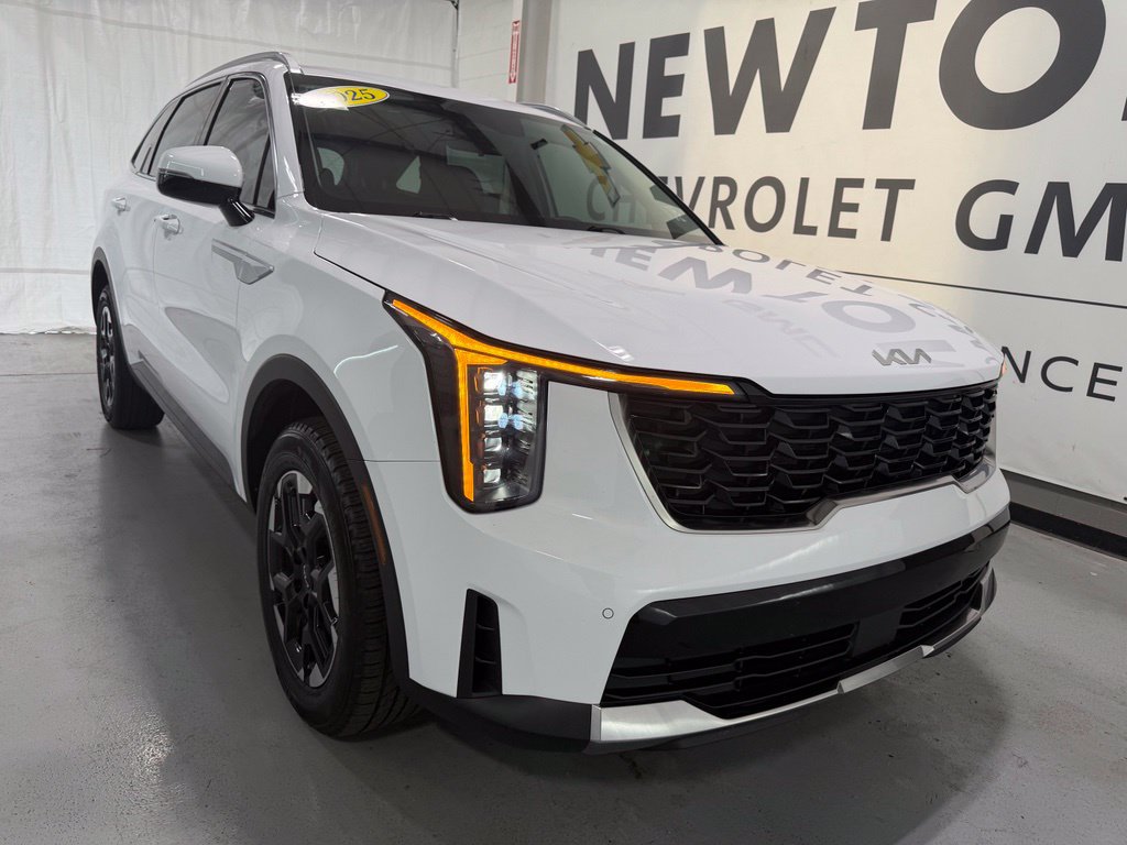 Used 2025 Kia Sorento S AWD/4WD image 41