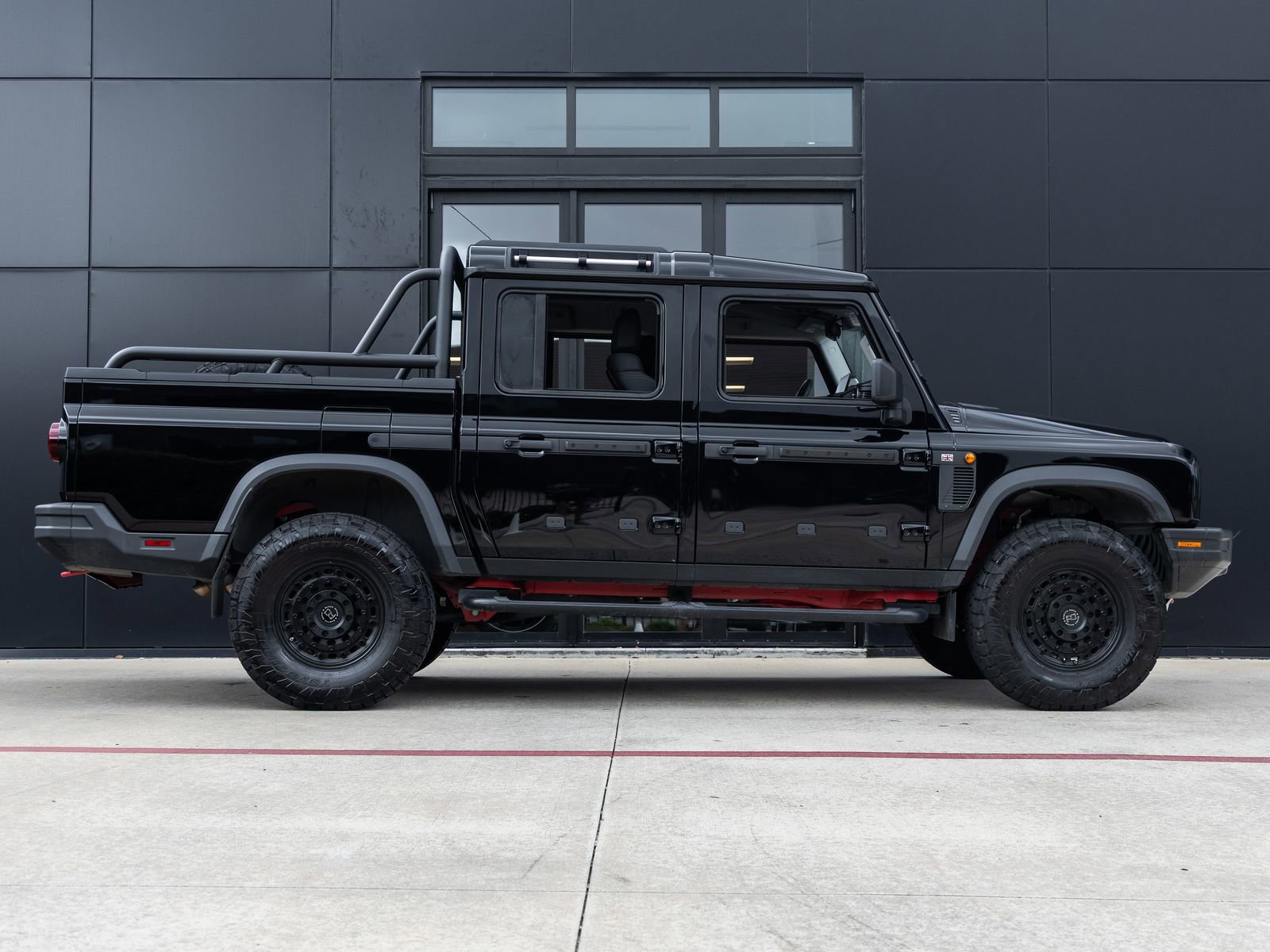 Used 2025 INEOS Grenadier image 10