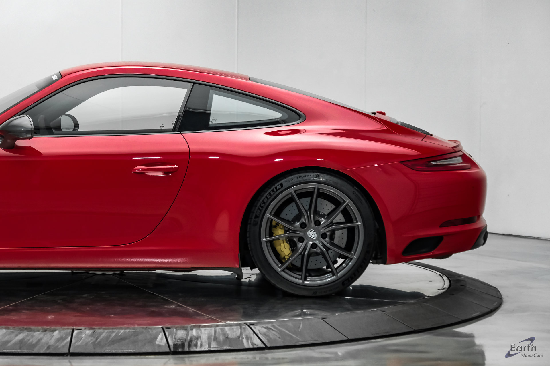 Used 2018 Porsche 911 Carrera T RWD image 8