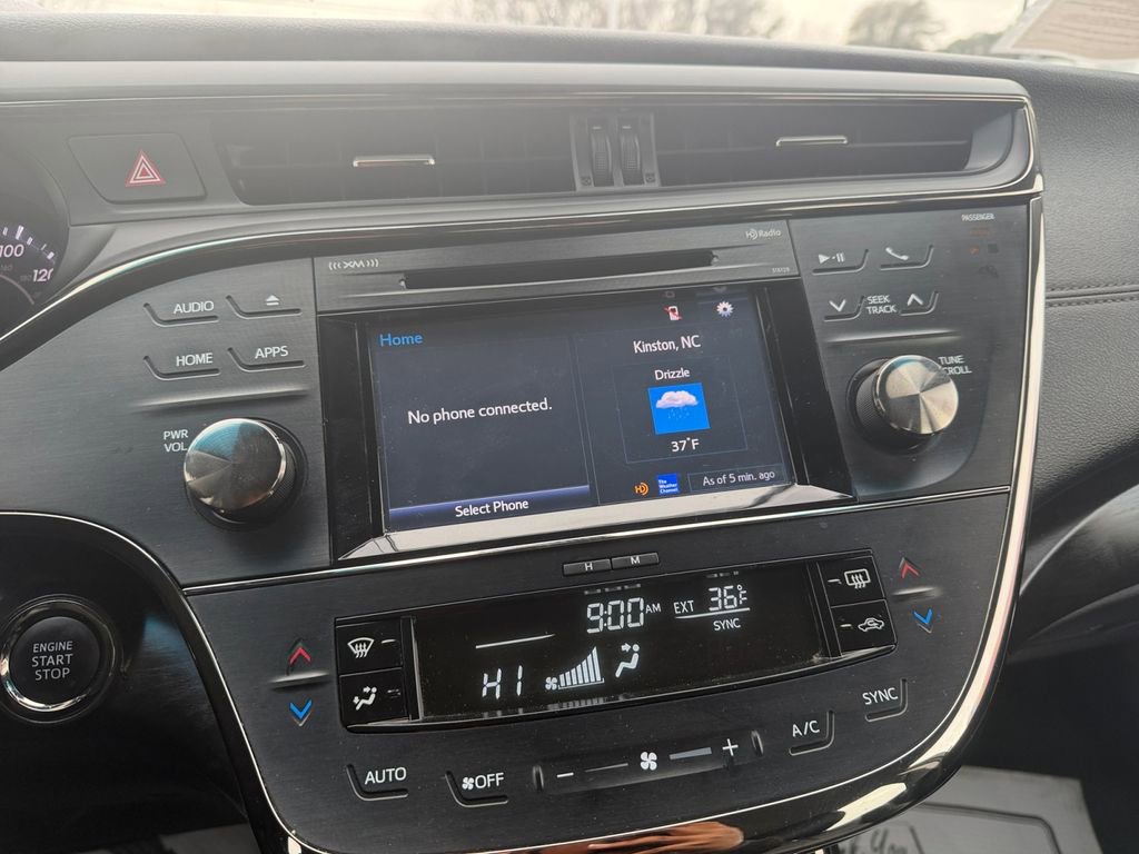 Used 2018 Toyota Avalon XLE w/ Carpet Mat Package image 19