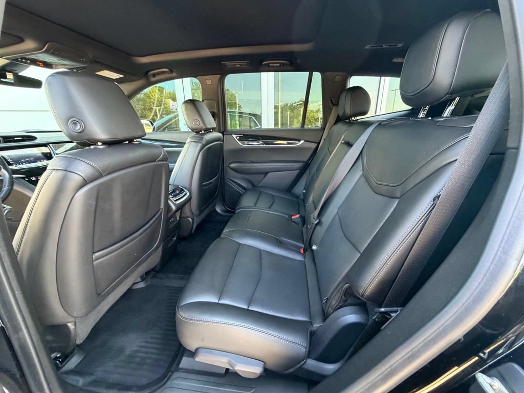 Used 2021 Cadillac XT6 Premium Luxury FWD image 19