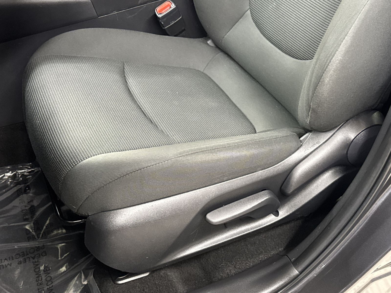Used 2024 Toyota RAV4 LE AWD/4WD image 26