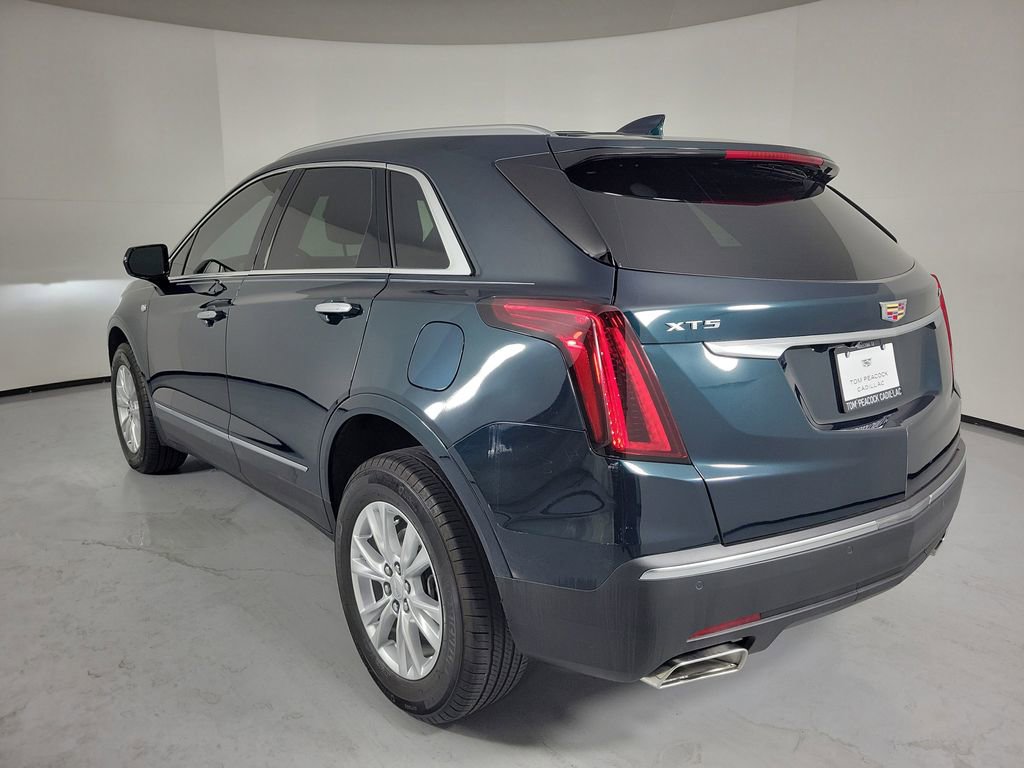 Certified 2024 Cadillac XT5 Luxury FWD image 3