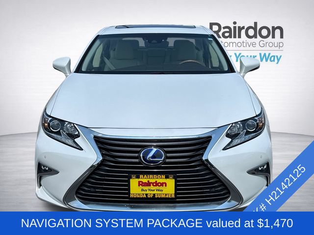 Used 2017 Lexus ES 300h w/ Navigation System Package FWD image 2