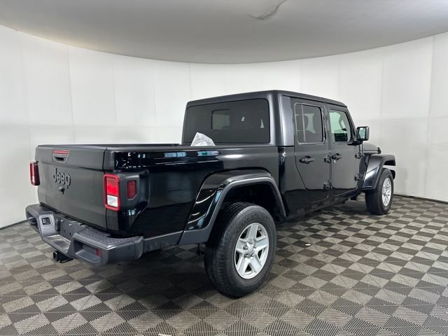 Used 2022 Jeep Gladiator Sport image 3