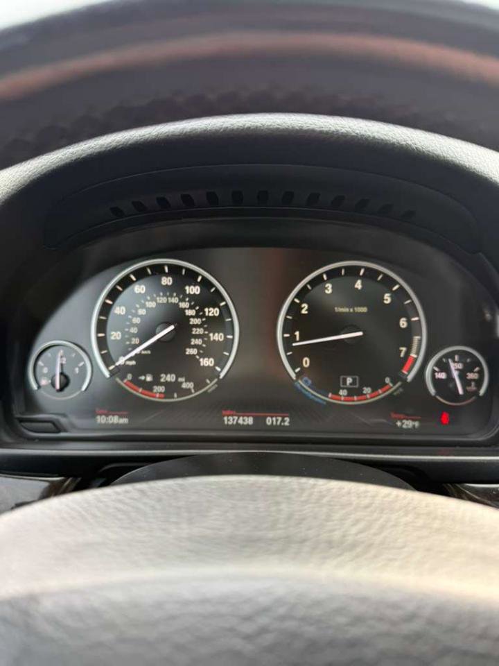 Used 2015 BMW 528i Sedan image 38