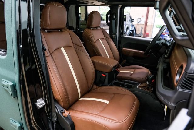 Used 2025 Jeep Gladiator Rubicon w/ Safety Group AWD/4WD image 78