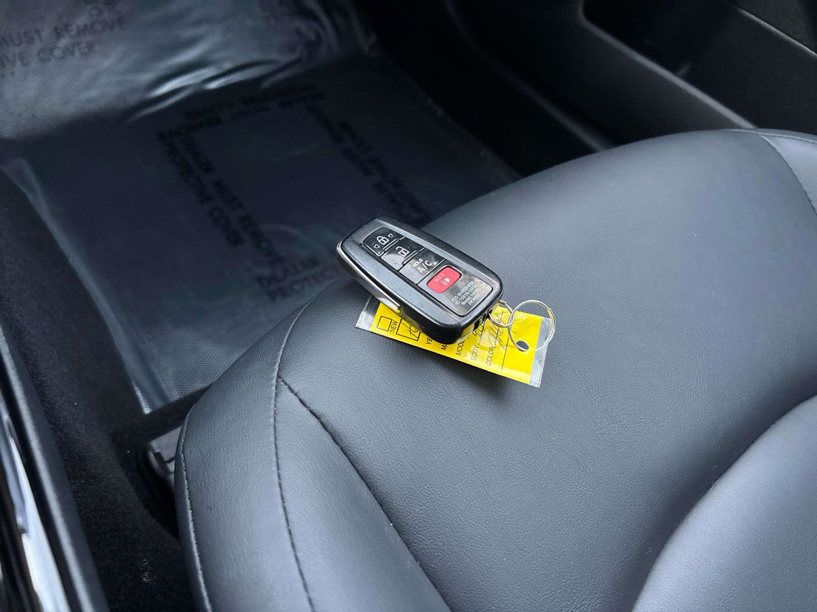 Used 2018 Toyota Prius Prime Premium w/ Carpet Mat Package FWD image 23