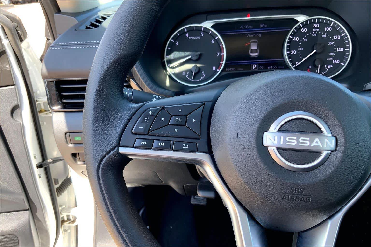 Used 2024 Nissan Sentra SV FWD image 22