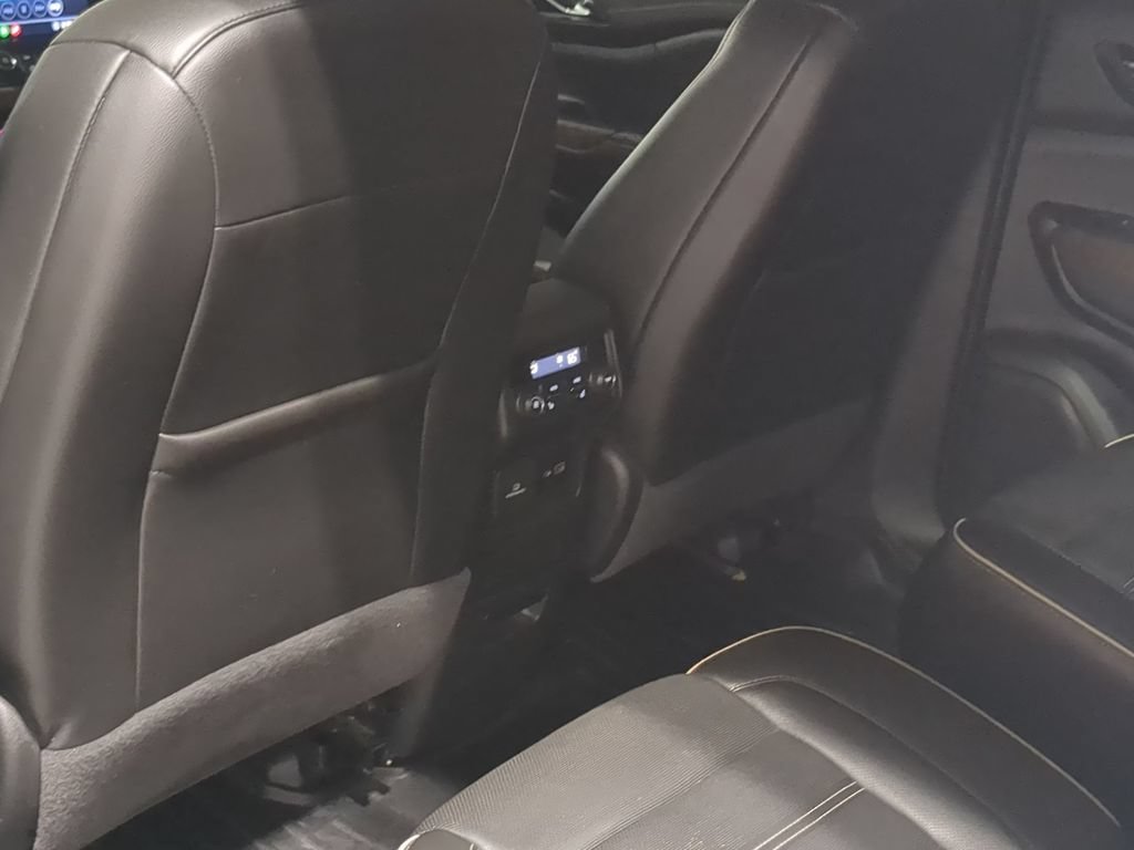 Used 2020 GMC Acadia Denali w/ Technology Package AWD/4WD image 22