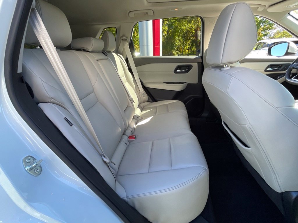 Certified 2023 Nissan Rogue SL AWD/4WD image 22