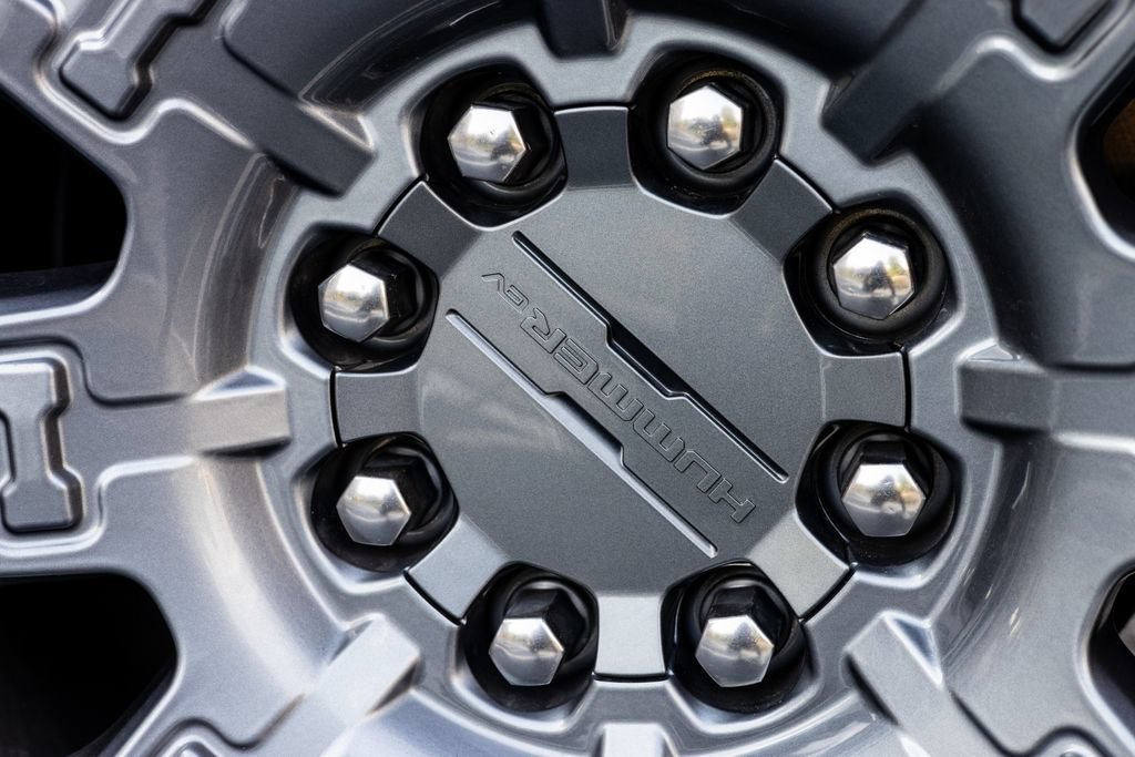 Used 2025 GMC Hummer EV 3X AWD/4WD image 14