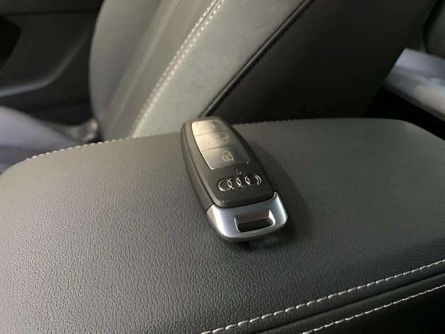 Used 2024 Audi Q4 e-tron Premium Plus w/ Premium Plus AWD/4WD image 94