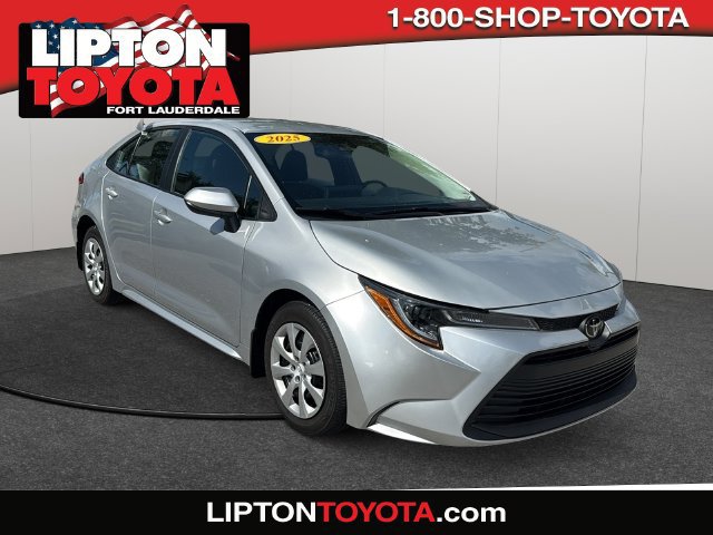 Certified 2025 Toyota Corolla LE FWD image 1