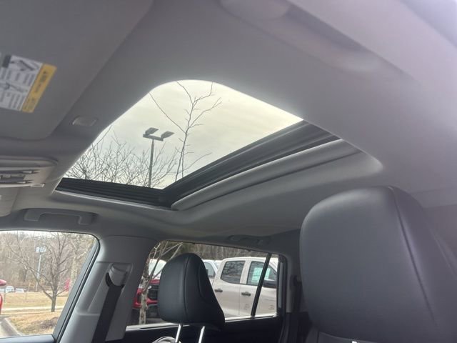 Used 2024 Toyota Highlander XLE image 15