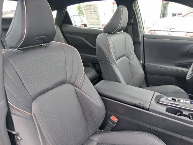 Used 2023 Toyota Crown AWD/4WD image 11
