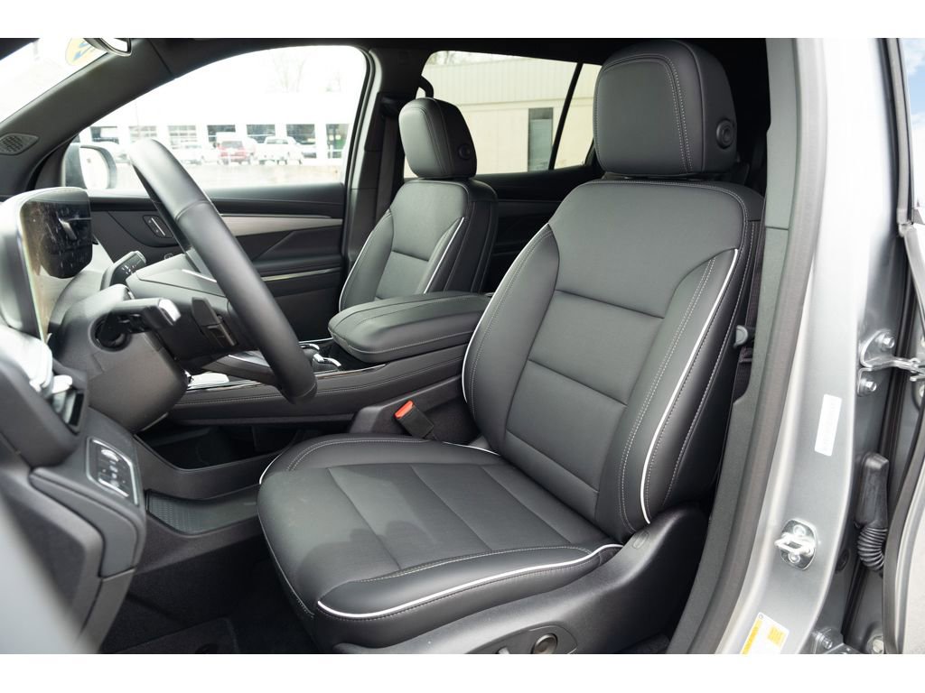 Certified 2025 Buick Enclave Preferred image 11