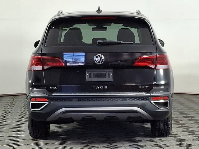 Used 2022 Volkswagen Taos SEL image 8