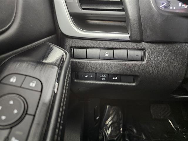 Used 2025 Nissan Rogue SV image 40