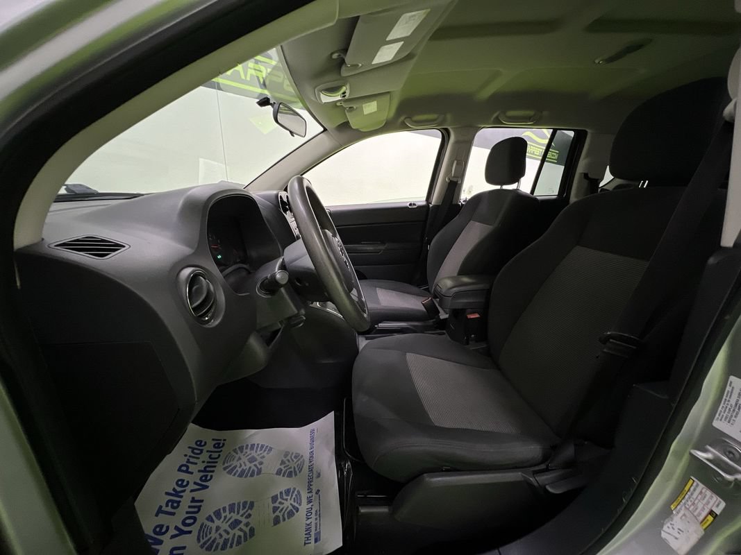 Used 2012 Jeep Compass Sport AWD/4WD image 17