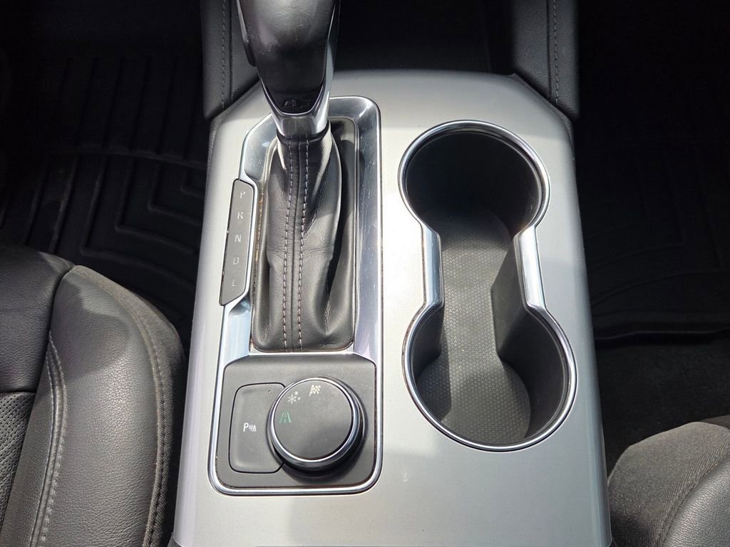 Used 2019 Chevrolet Blazer LT w/ Sun and Wheels Package image 18