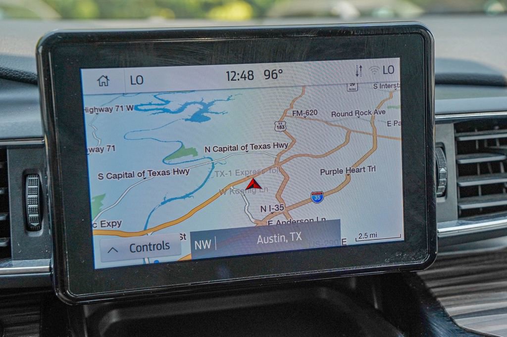 Used 2023 Ford Explorer Limited image 24