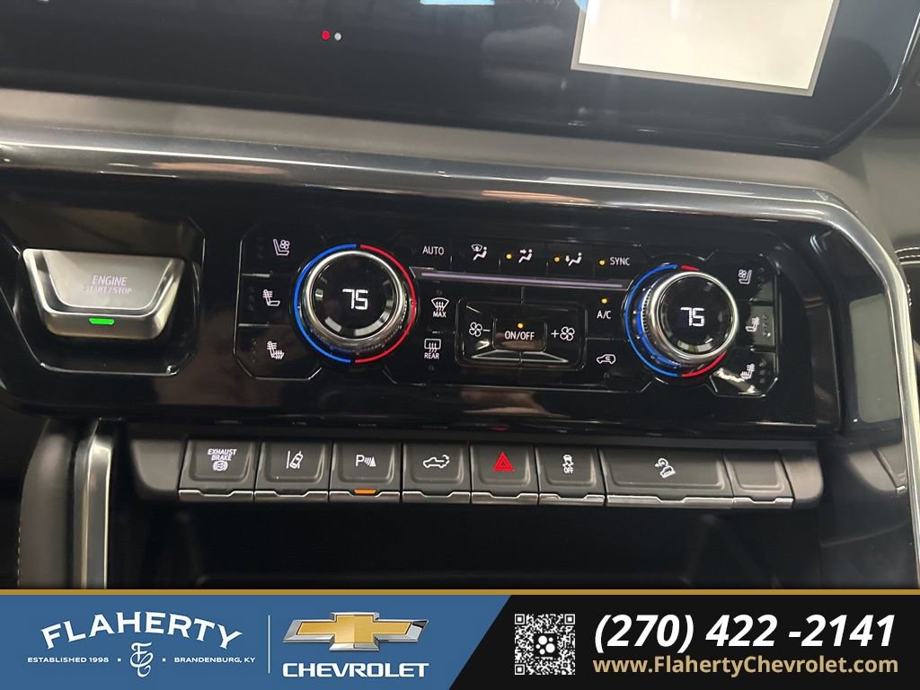 Used 2024 GMC Sierra 3500 Denali Ultimate image 28