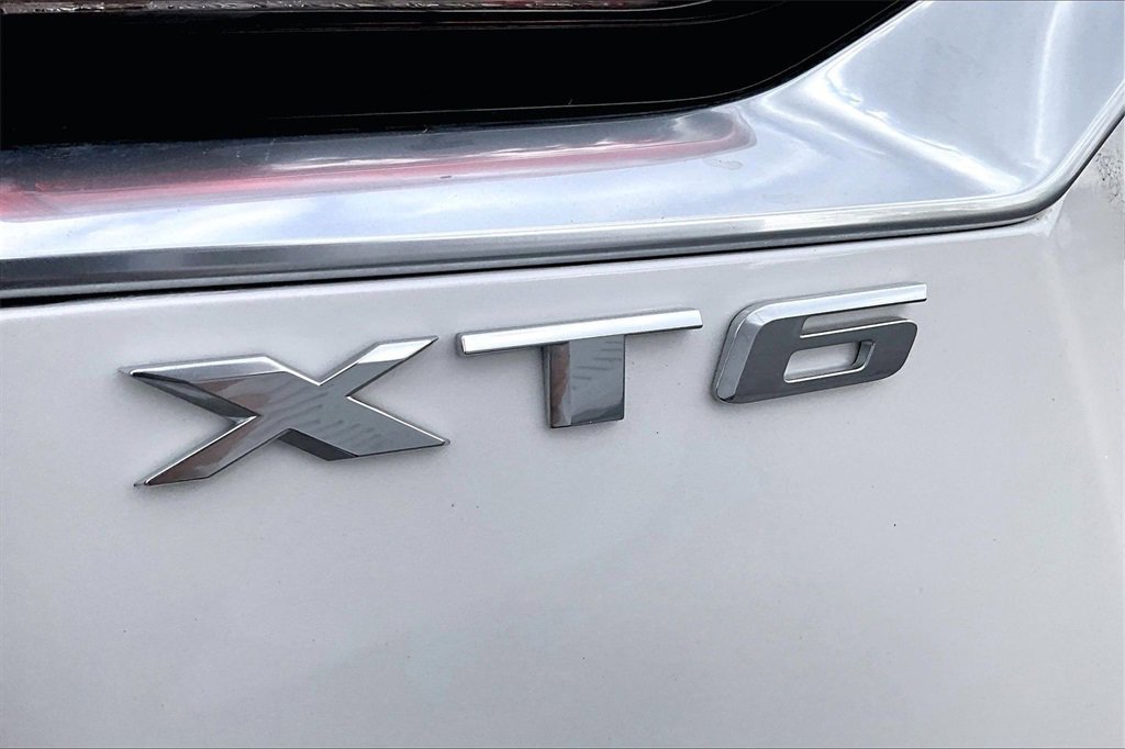 Used 2022 Cadillac XT6 Premium Luxury w/ Technology Package image 34