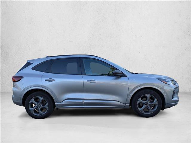 Certified 2023 Ford Escape ST-Line w/ Tech Pack #1 FWD image 4