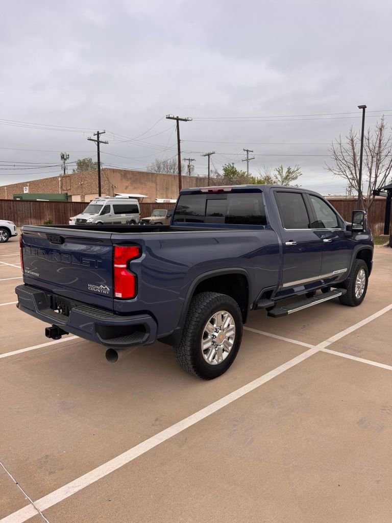 Used 2025 Chevrolet Silverado 2500 High Country w/ High Country Premium Package image 8