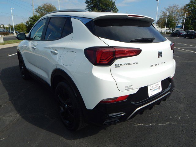 Used 2024 Buick Encore GX Sport Touring image 8