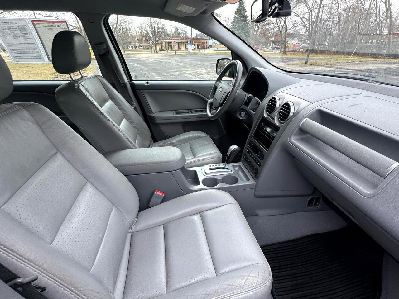 Used 2006 Ford Freestyle SEL image 29