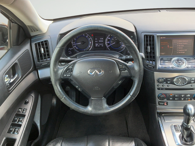 Used 2013 INFINITI G37 Journey RWD image 10