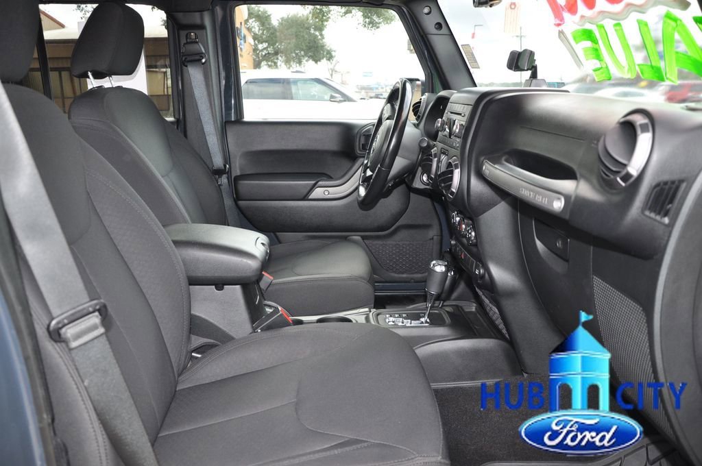 Used 2018 Jeep Wrangler Unlimited Sport S image 16