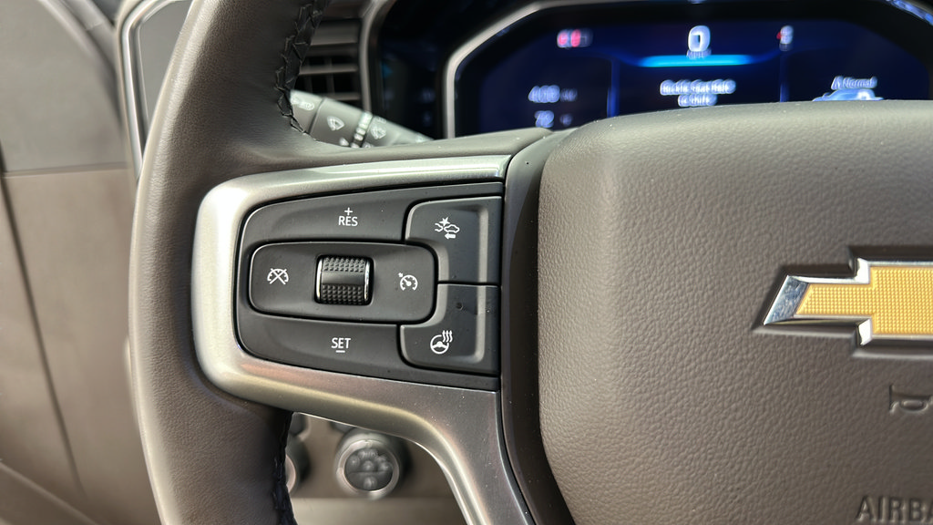 Used 2025 Chevrolet Silverado 2500 LTZ w/ LTZ Plus Package AWD/4WD image 23